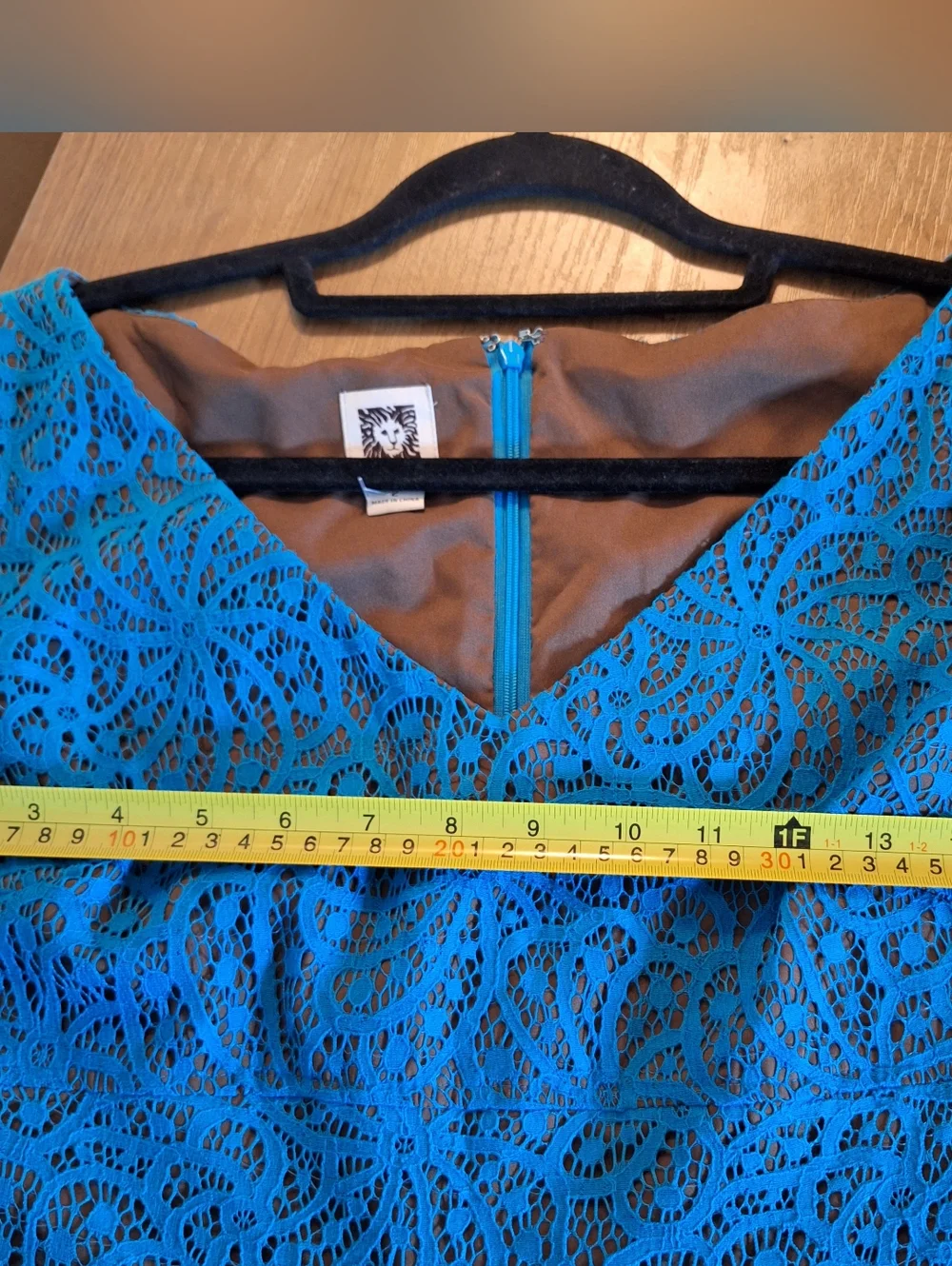 Anne Klein Turquoise Blue Portrait Necklace Lace Swing Party Dress sz 2 V-Neck